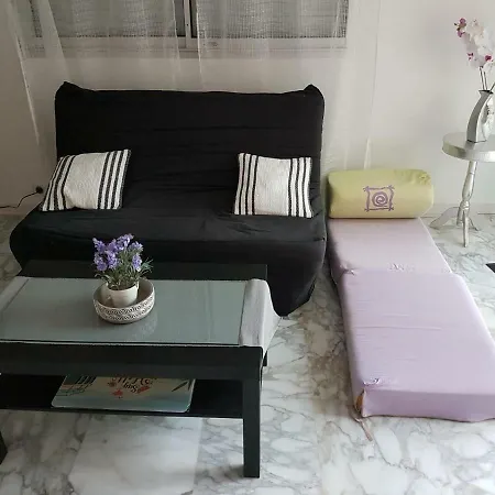 T2 De 40 M2 En Rez De Jardin Avec Parking Carnon